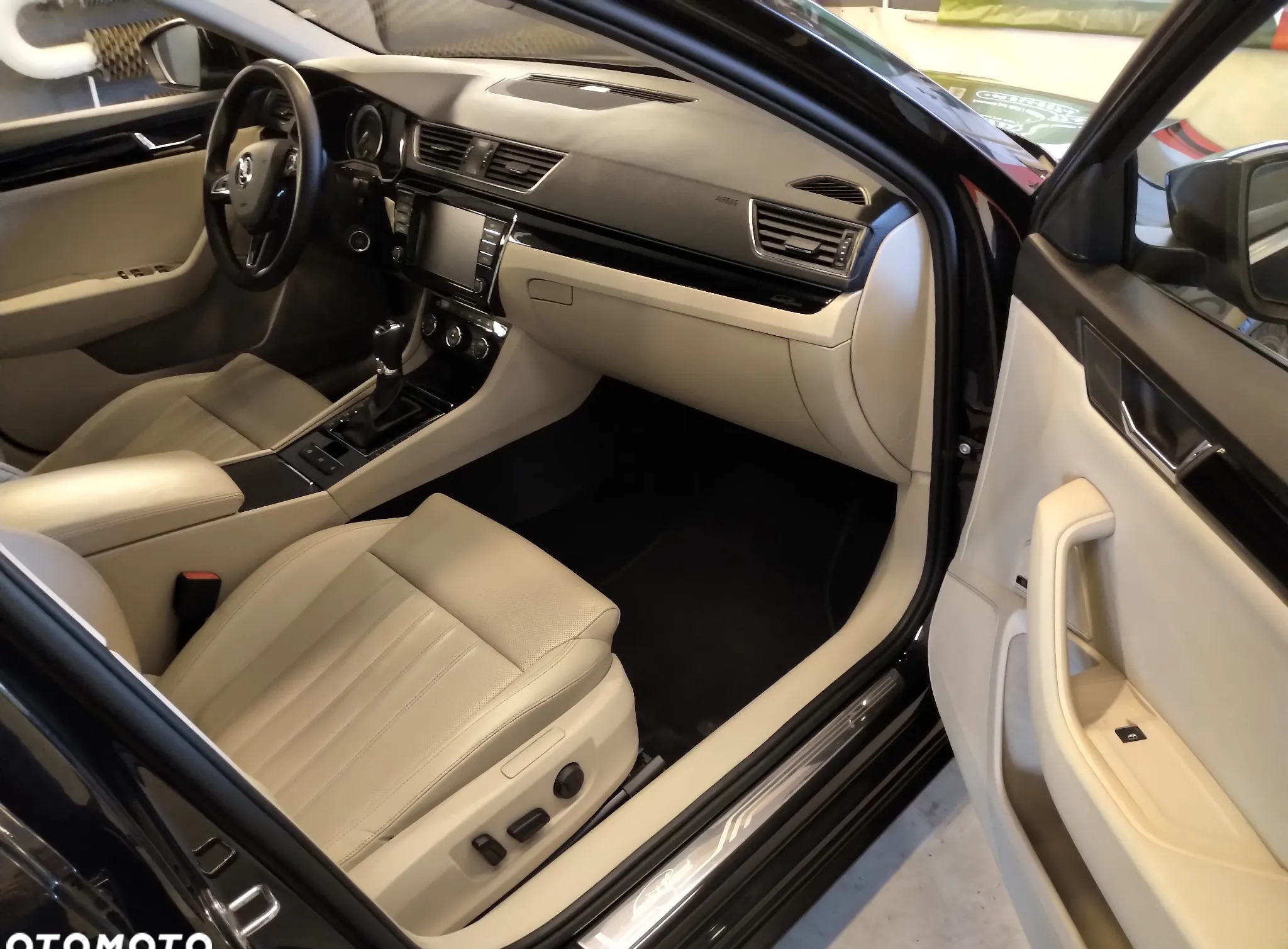 Skoda Superb cena 129900 przebieg: 138000, rok produkcji 2016 z Jutrosin małe 79